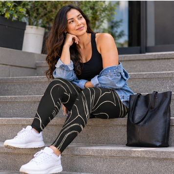 Contour | Art in Motion Leggings with pockets